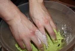 Mix the cornstarch and water with your fingers until all the powder is wet.